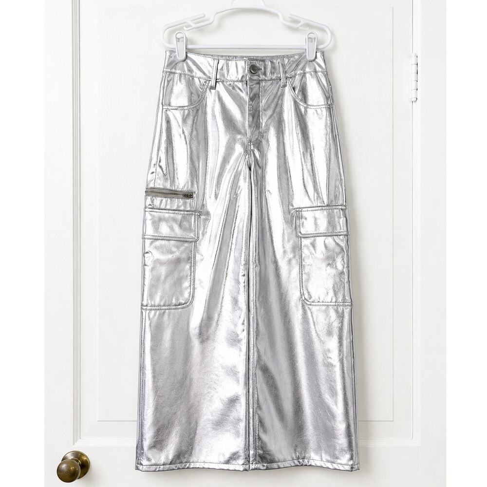 No Boundaries Silver Metallic Cargo Pants Women’s S (4-6) Wide Leg Y2K